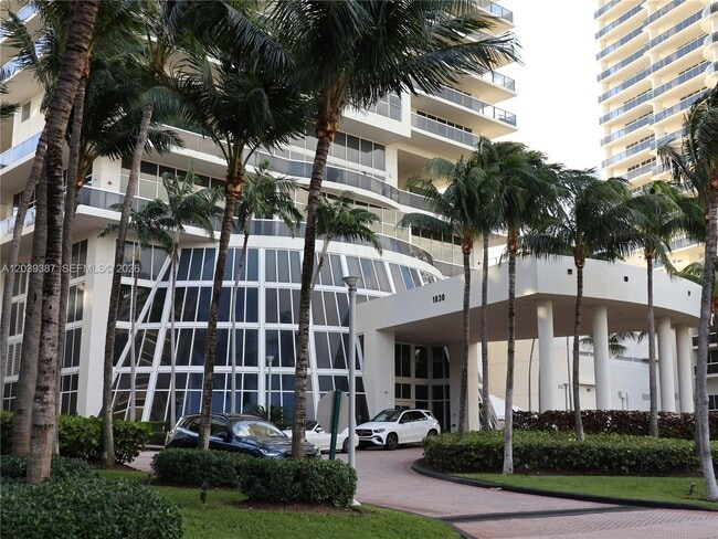Building Photo - 1830 S Ocean Dr