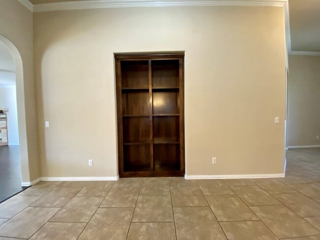 Building Photo - 7021 Spade Ranch Rd