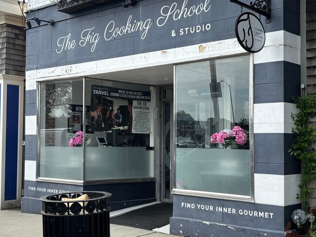 Building Photo - 51 E Broadway