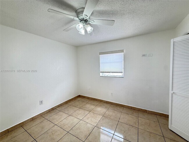 Building Photo - 1220 SW 78th Ave