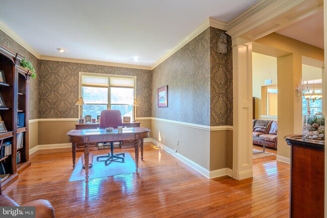 Building Photo - 19 Meadowlark Dr