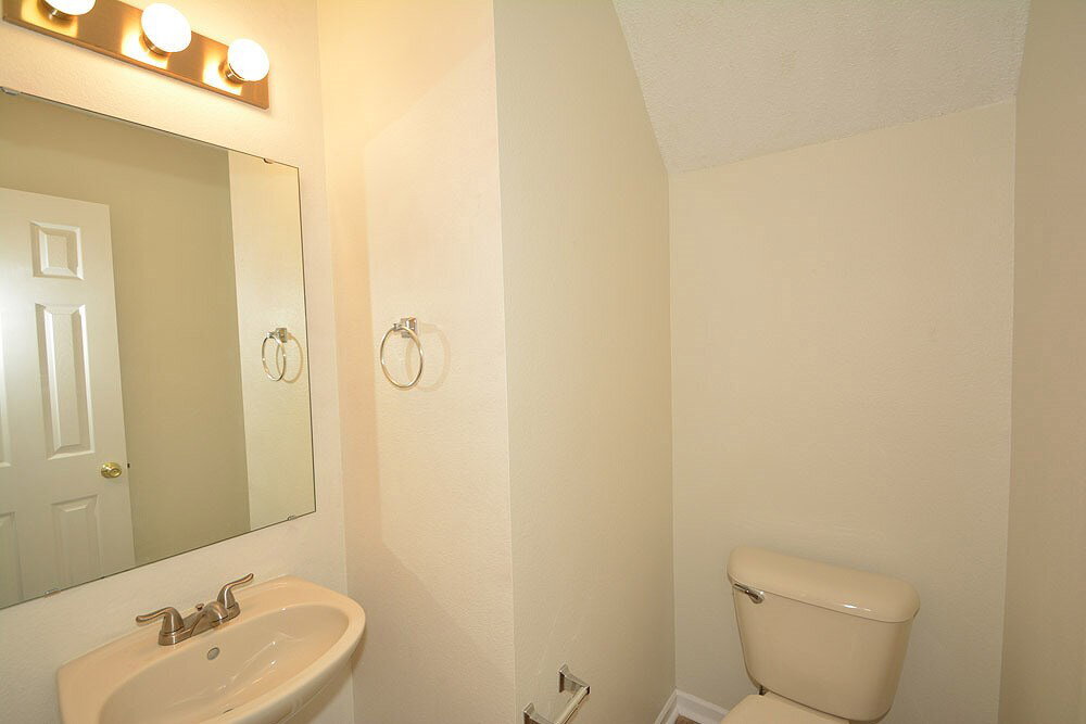 Building Photo - 6878 Merritt Ridge Way