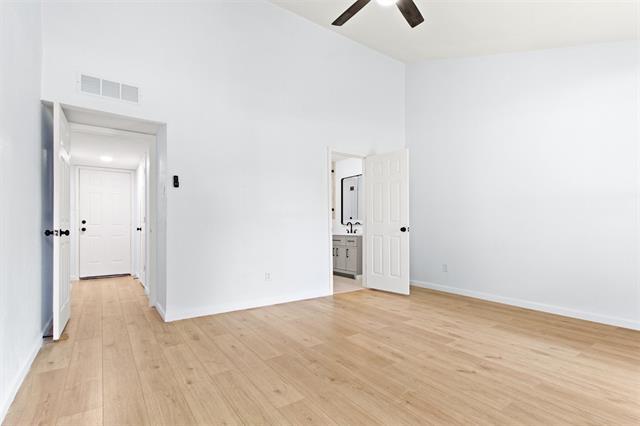 Building Photo - 2925 Brookcrest Dr