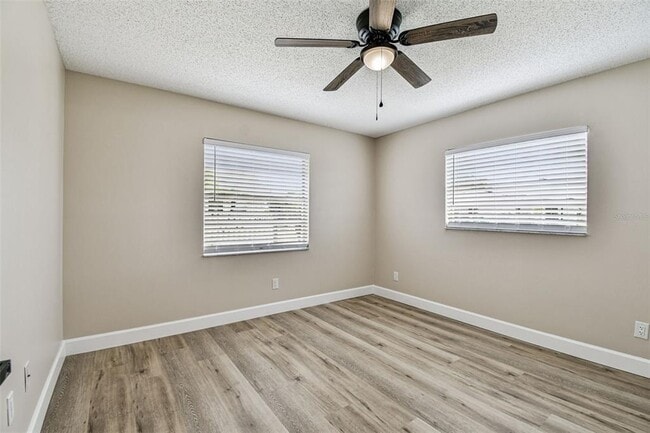 Building Photo - 1805 Butterfly Pl