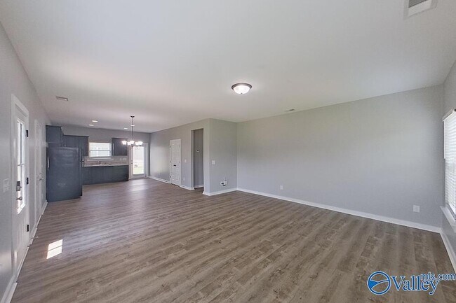 Building Photo - 30 HAWK LN