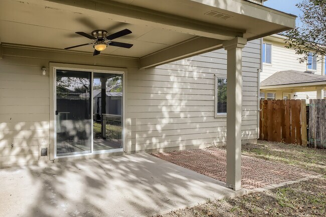 Building Photo - 1721 Poppy Seed Ln