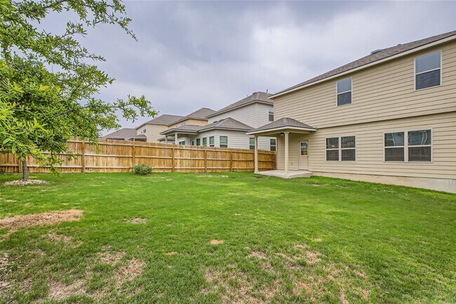Building Photo - Home in Weston Oaks!