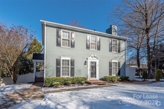 Building Photo - 9721 Manus Ct