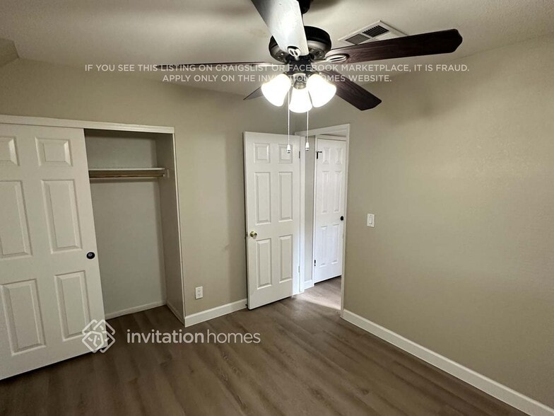 Building Photo - 12214 N Escobar Way