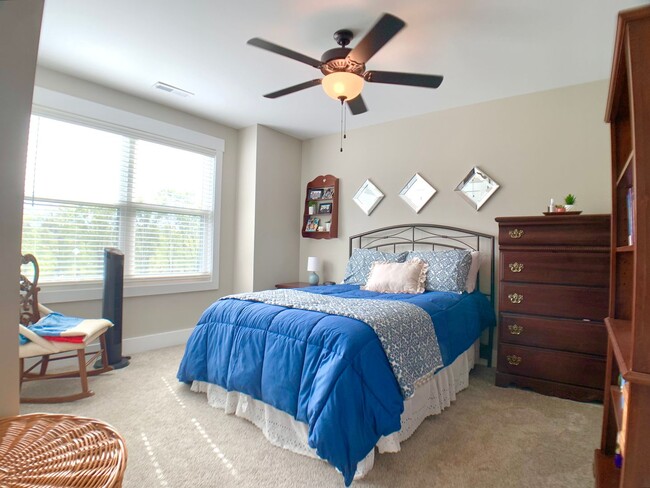 Building Photo - 7372 Winding Way