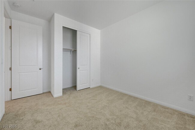 Building Photo - 9885 Angel Valley Dr