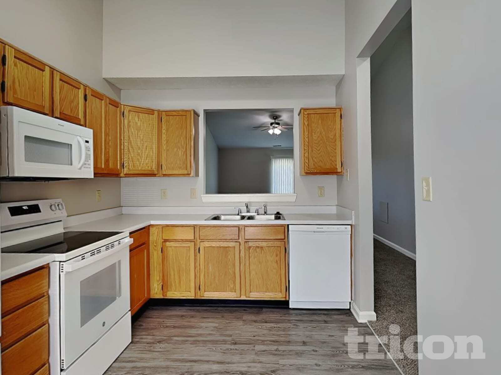 Building Photo - 784 Kingston Cir