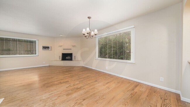 Building Photo - Charming Rancher in Cheyenne Mountain