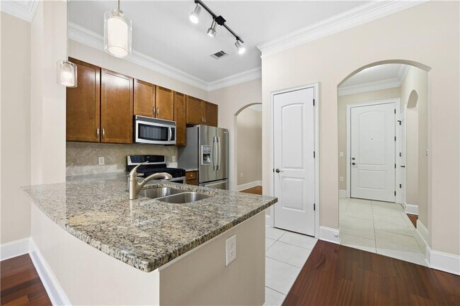 Building Photo - 3621 Vinings Slope SE