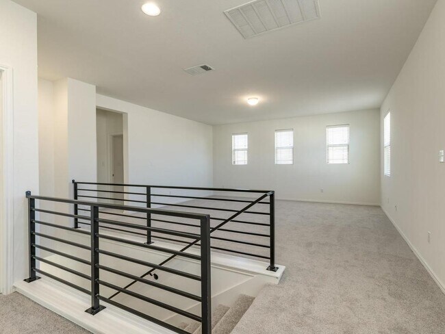 Building Photo - 9113 Garnet Dr