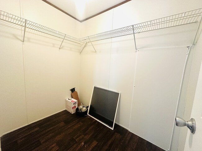 Building Photo - 207 Juniper Rd