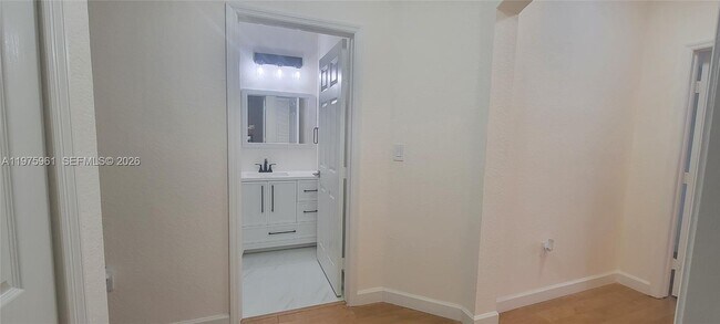 Building Photo - 11476 NW 77th Ln