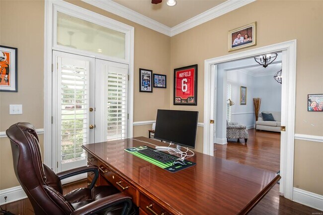 Building Photo - 8456 Marsh Pointe Dr