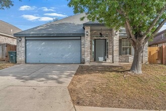 Building Photo - 1629 Sweden Ln
