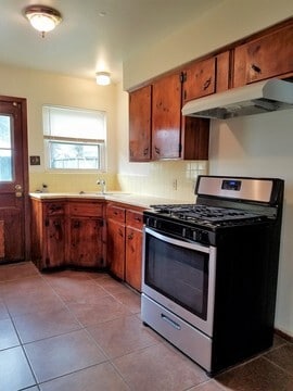 Building Photo - 6923 Cole Creek Dr