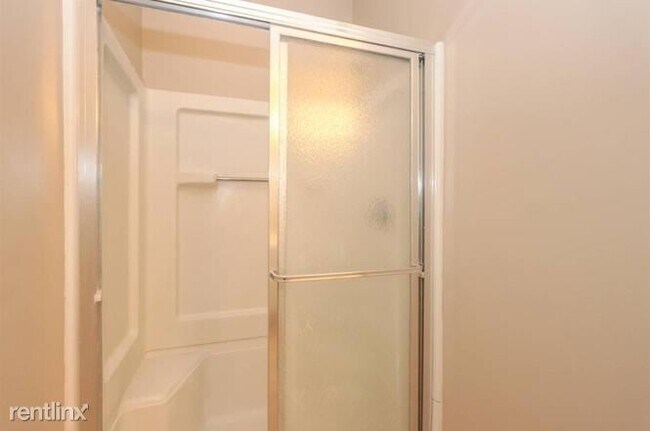 Building Photo - 5425 Michelles Oak Ct