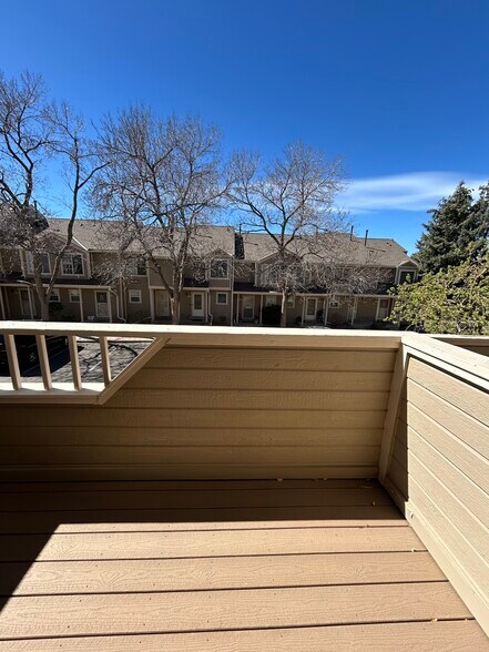 Building Photo - 1818 S Quebec Way