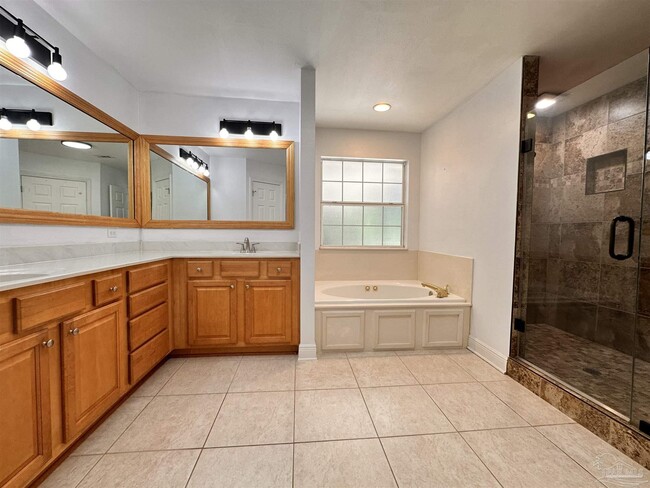 Building Photo - 9548 Lorikeet Ln