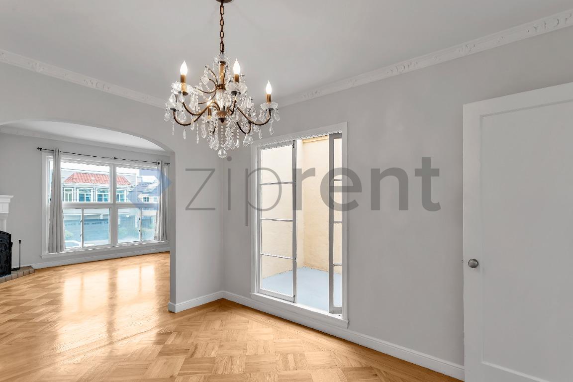 Building Photo - Unit