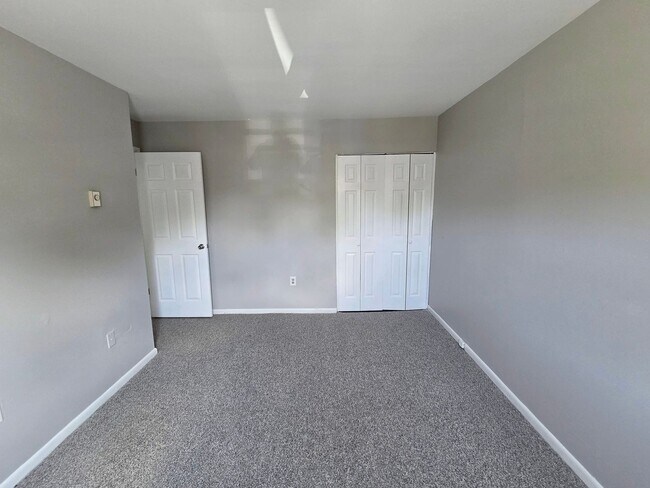 Building Photo - 5657 Wood Ln