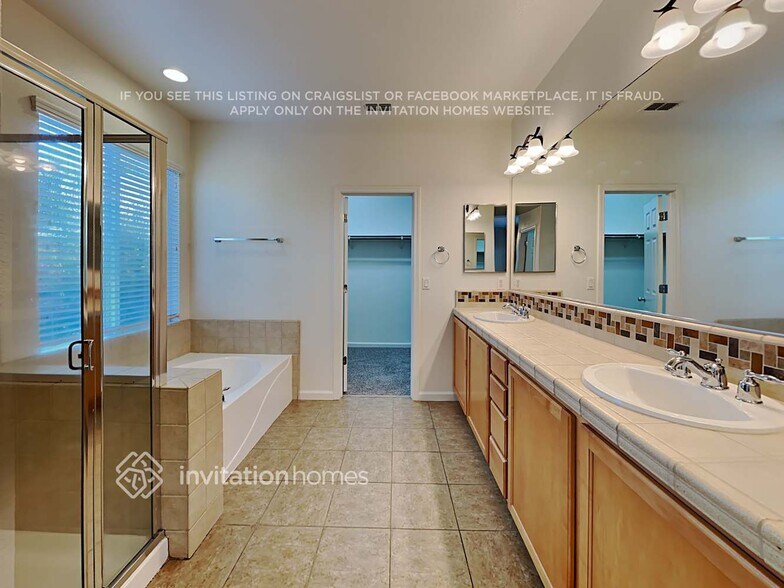 Building Photo - 1231 Waverton Ln