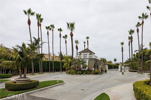 Building Photo - 6254 Seabourne Dr