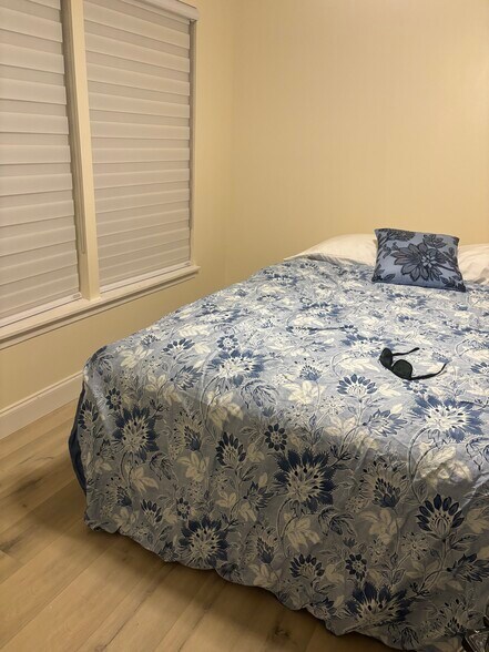 Building Photo - 317 Georgian Park Dr