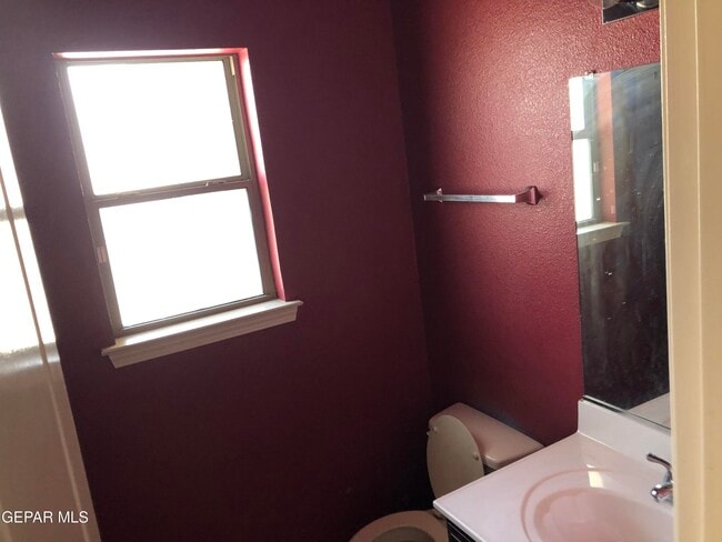 Building Photo - 14268 Ranier Point Dr