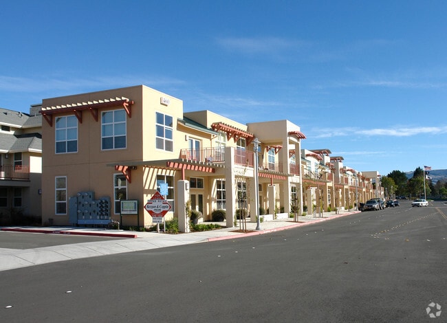 Building Photo - The Arbors