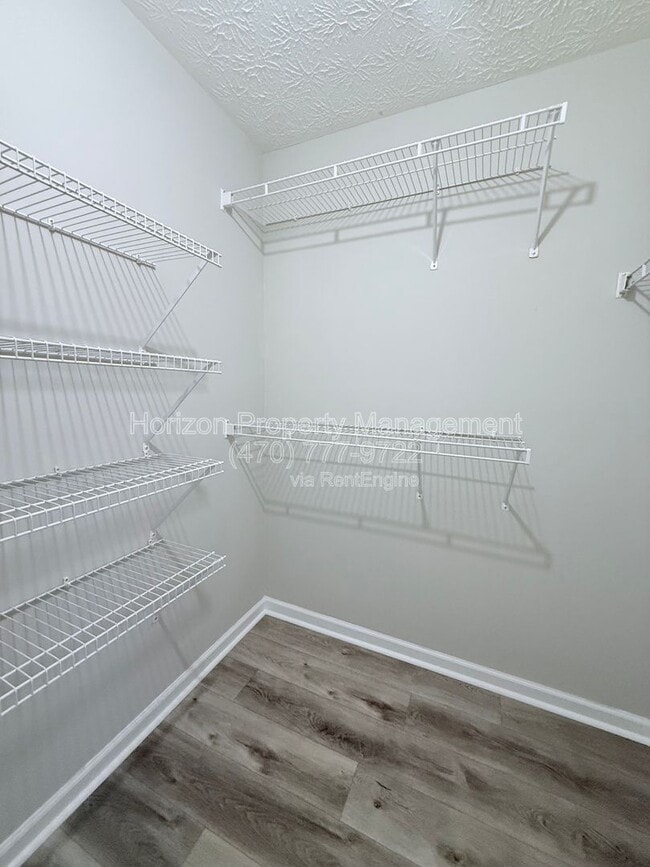 Building Photo - 4275 Connick Way