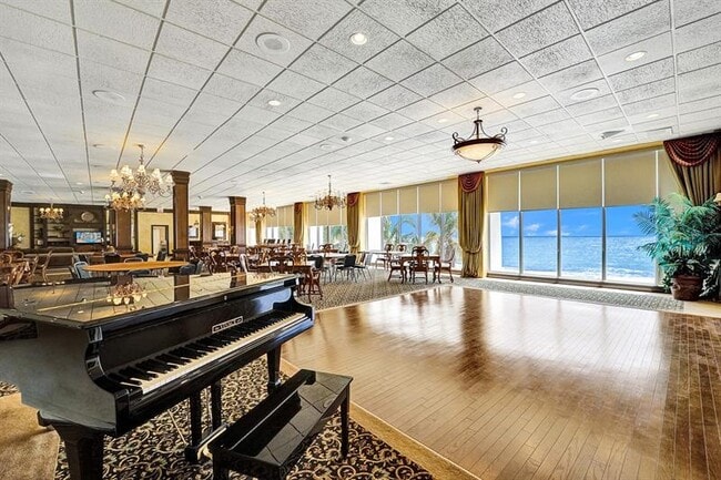 Building Photo - 4280 Galt Ocean Dr