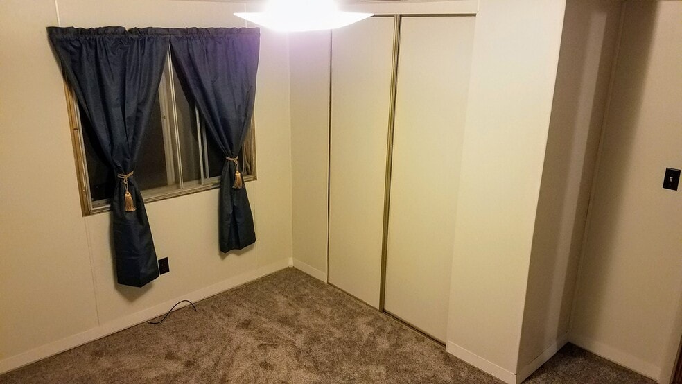 bedoom 1 - 2620 Cooper Rd