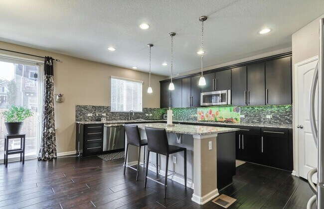 Building Photo - 13897 Ashgrove Cir