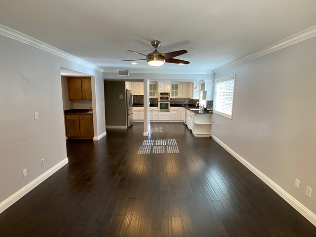 Building Photo - 20947 Hackney St