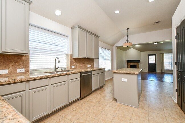 Building Photo - 15122 Heron Meadow Ln