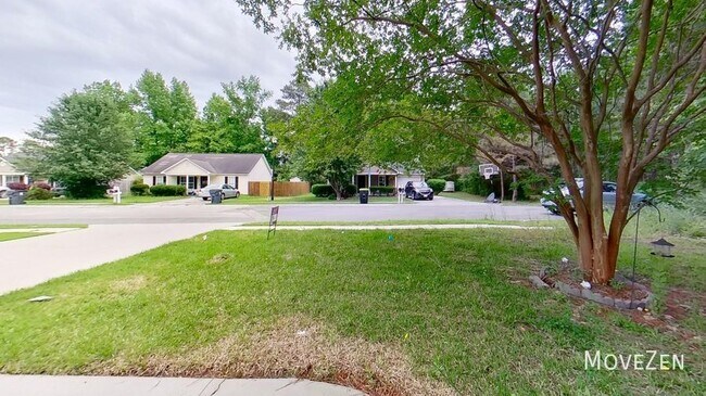 Building Photo - 1517 Everett Springs Dr