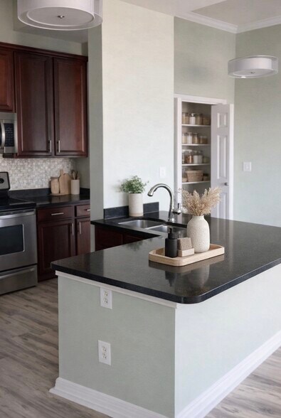 Building Photo - 3225 Turtle Creek Blvd