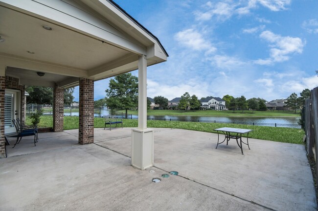 Building Photo - 2026 Arbor Cove