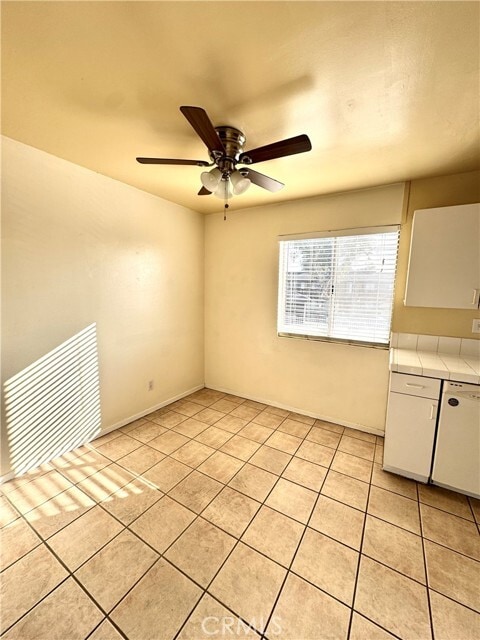 Building Photo - 2591 Hayes Dr