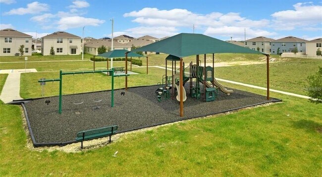 Building Photo - 324 Sofia Ln