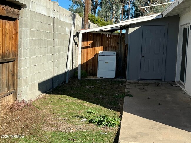 Building Photo - 4250 N 27th St