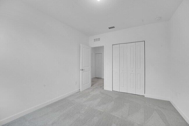Building Photo - 3521 Angler Dr