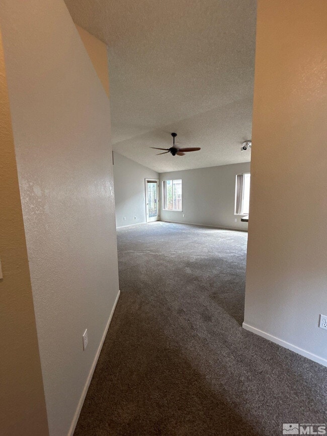 Building Photo - 4918 Bayridge Ln