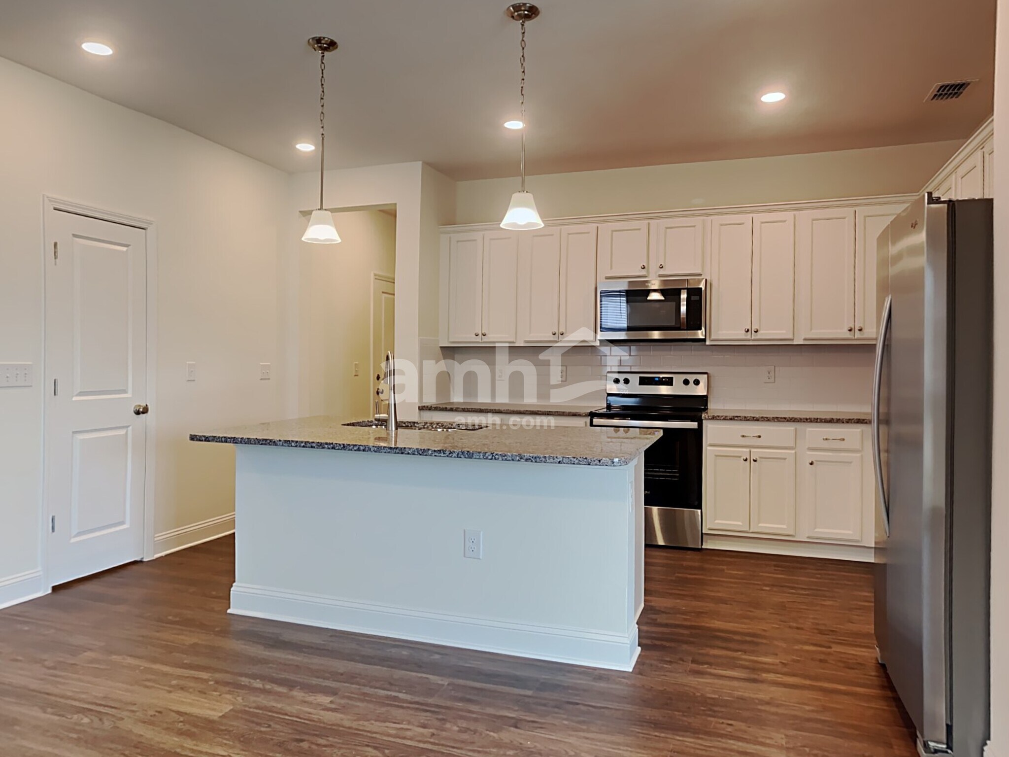 Building Photo - 105 Fornells Way