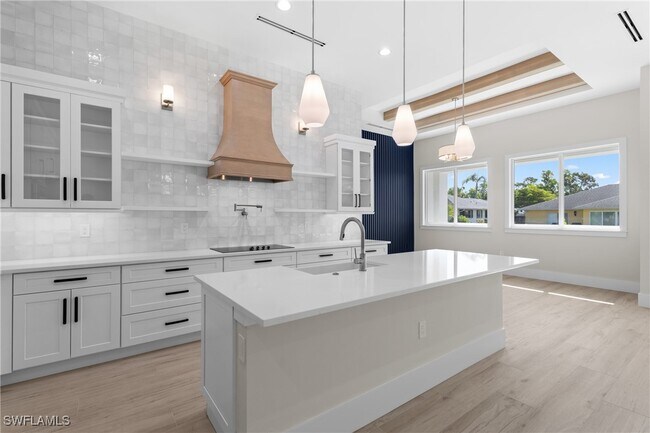 Building Photo - 27061 Serrano Way